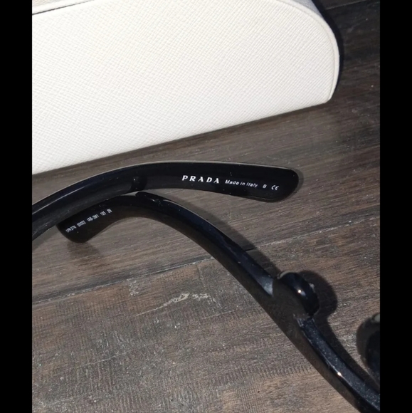 SOLD! PRADA Baroque Black Sunglasses PR27NS w/case - Picture 5 of 7